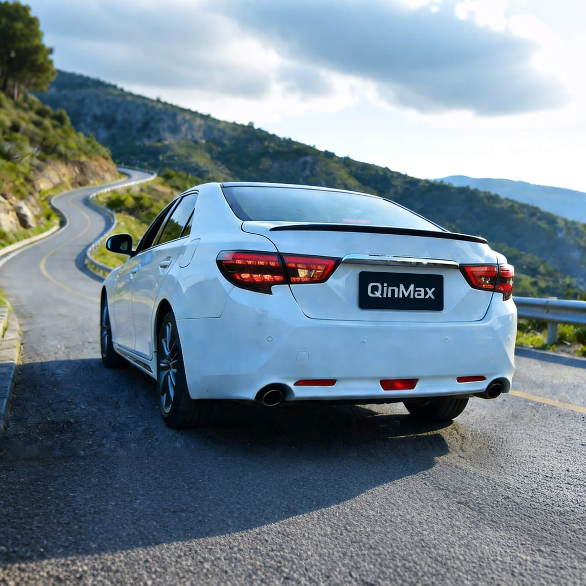 丰田锐志尾灯改装2013-2017